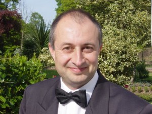 Professor Sami Timini - opposes labelling children with psychological condititions