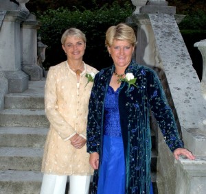 Claire Balding (r) with her 'civil partner' broadcaster Alice Arnold