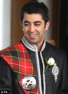Humza Yousef. What tartan is that?