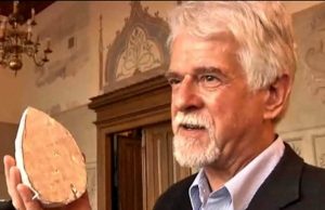 Professor John Gowlett - crazy about Darwin and Lucy