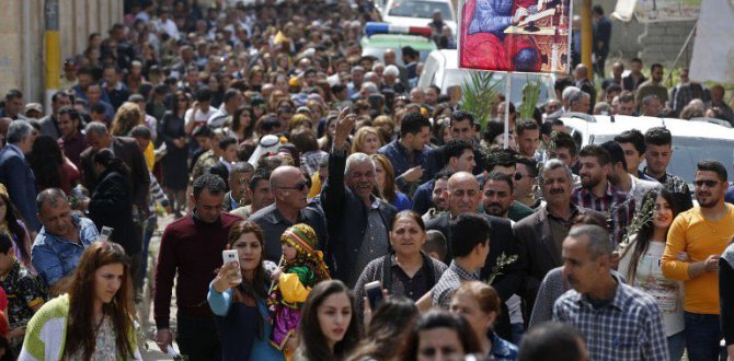 Aleppo Christians Christians parade through Aleppo on Good Friday