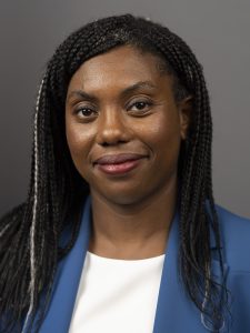 06/09/2022. London, United Kingdom. Official Cabinet Portrait; Secretary of State for International Trade and President of the Board of Trade – Kemi Badenoch MP poses for a photograph in 10 Downing Street. Picture by Simon Dawson / No 10 Downing Street