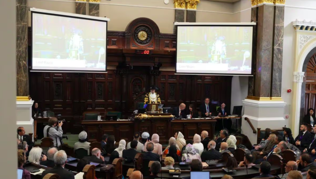Birmingham Lord Mayor Coun Zakar Choudhry addresses the chamber at the council meeting on Tuesday, May 19 Birmingham Lord Mayor Coun Zakar Choudhry addresses the chamber at the council meeting on Tuesday, May 19